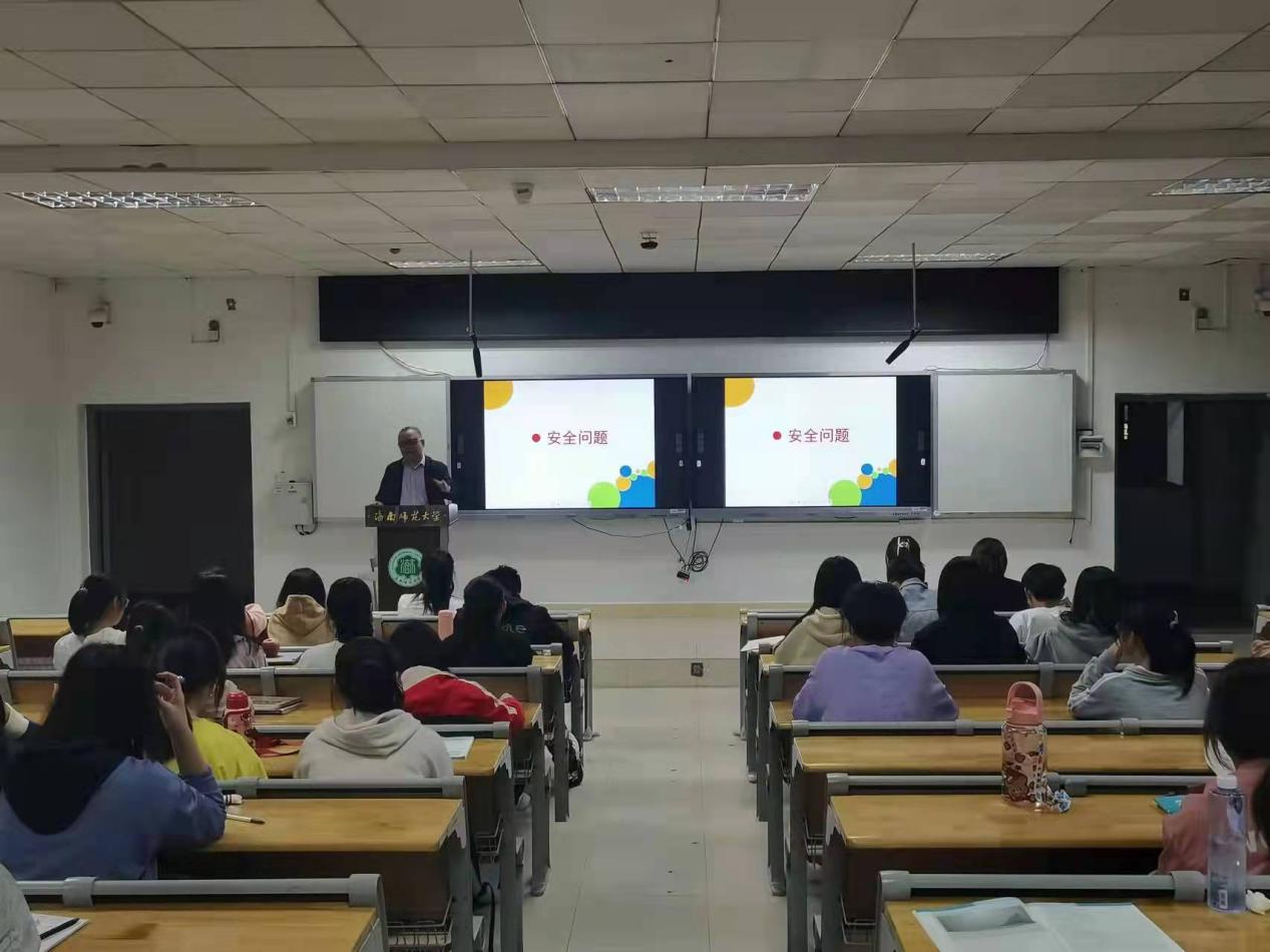 我院2021级新生入学教育进行时
