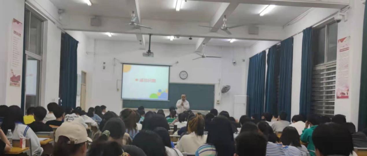 我院2021级新生入学教育进行时
