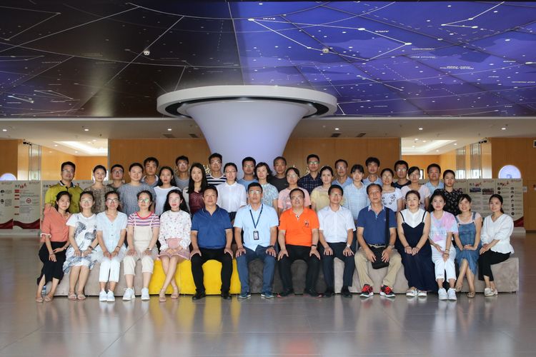 高等教育与基础教育的深度融合----名师下乡系列活动
