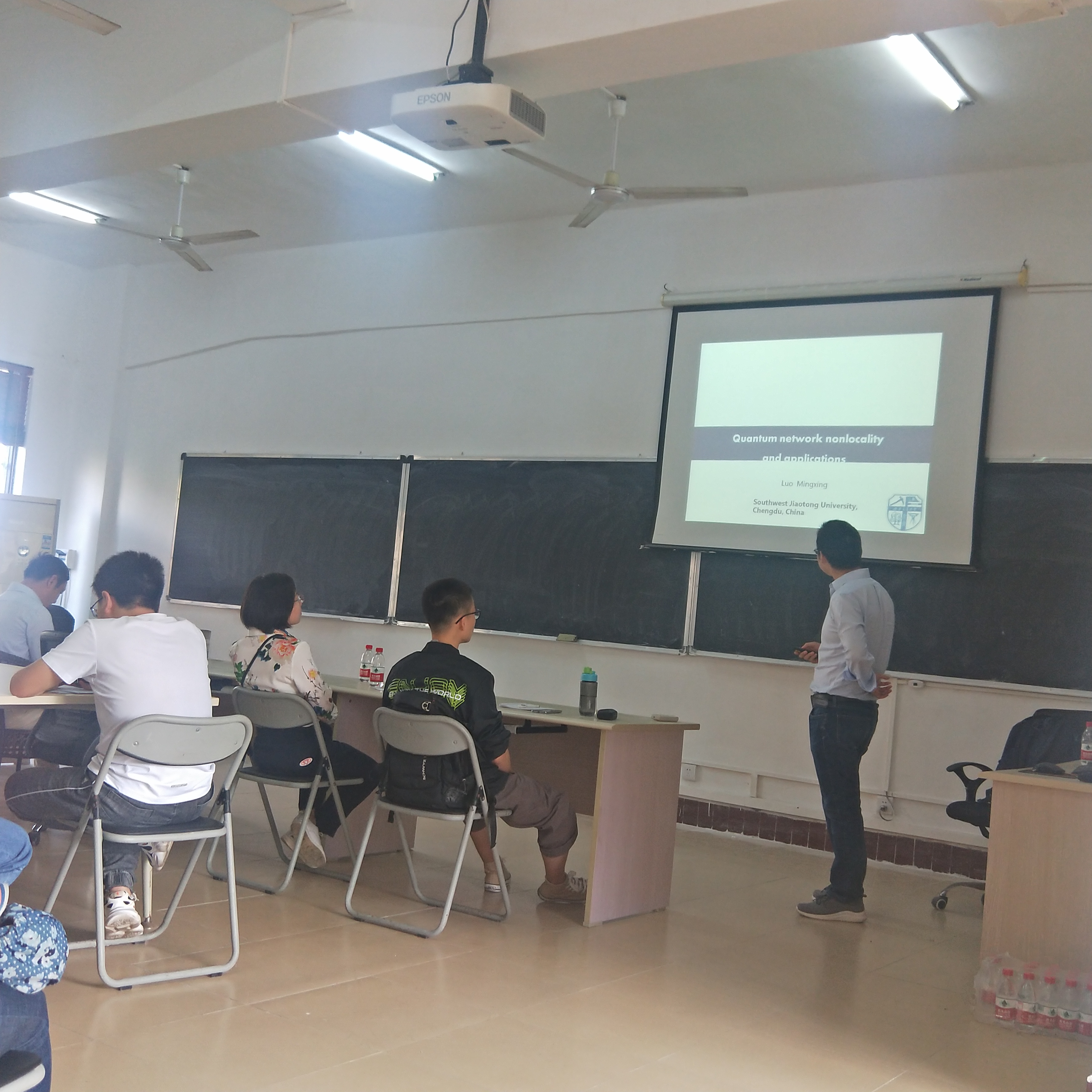 首都师范大学费少明教授、西南交通大学罗明星教授来我校讲学