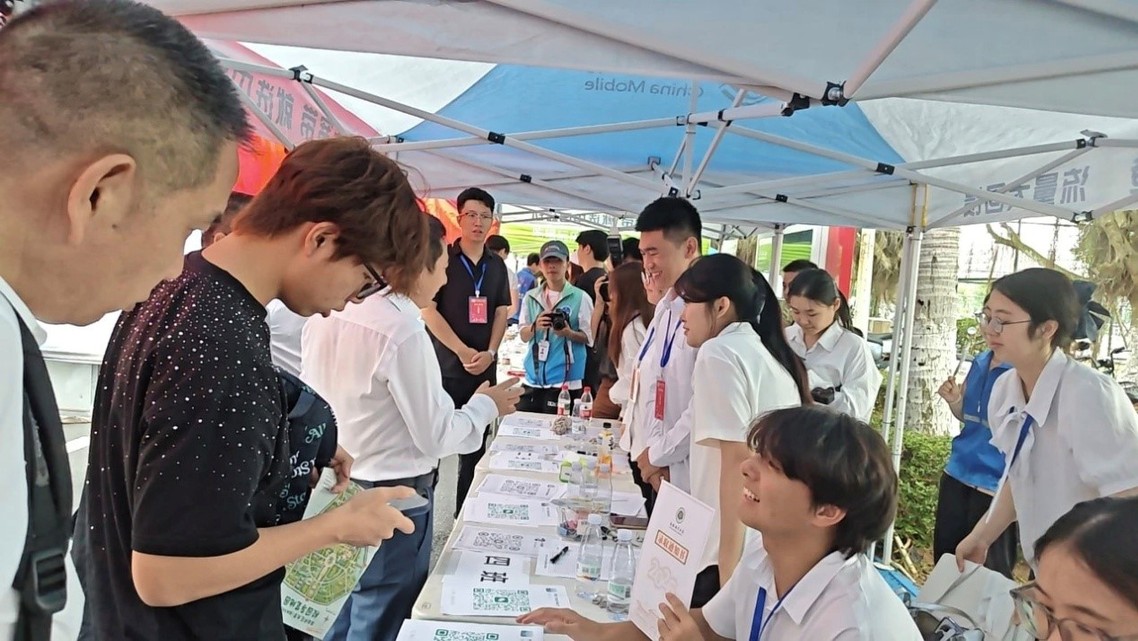 薪火启新程，数统迎萌新——数学与统计学院2026级新生报到工作圆满完成