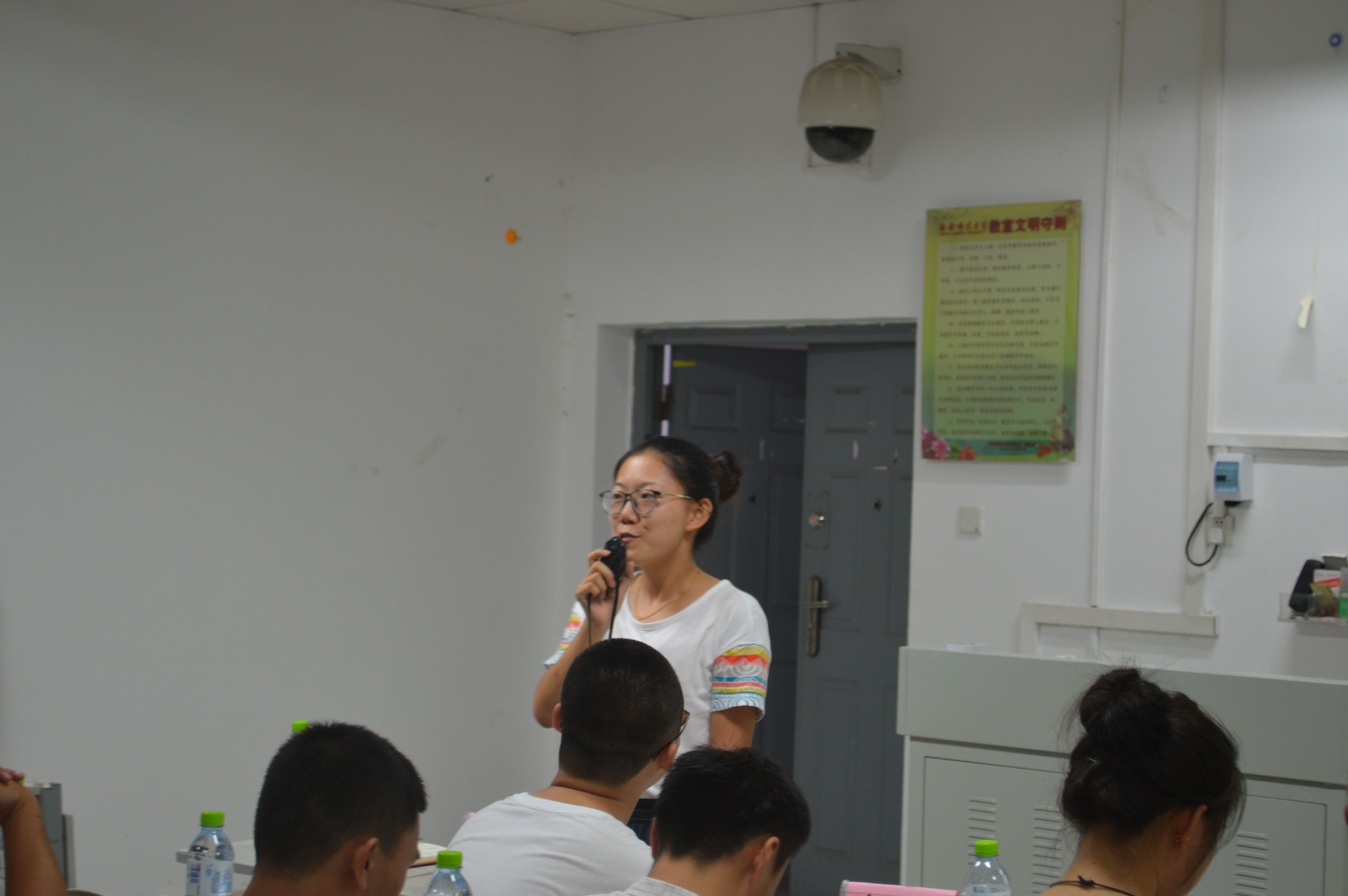 践行良知与善心，温暖弱者和社会——记数学与统计学院青年志愿者交流大会